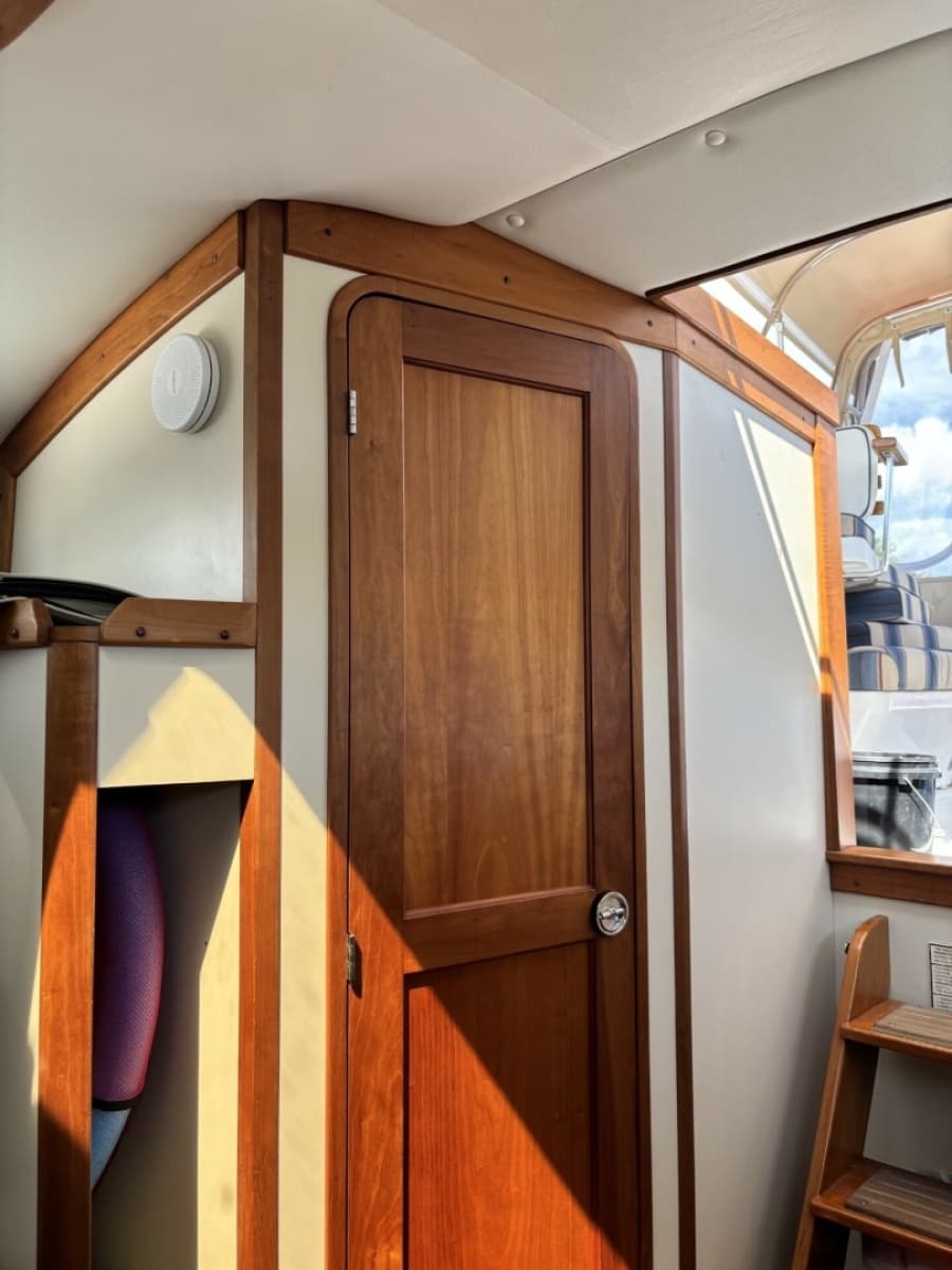 2004 Legacy Yachts 28 Express - Photo 11