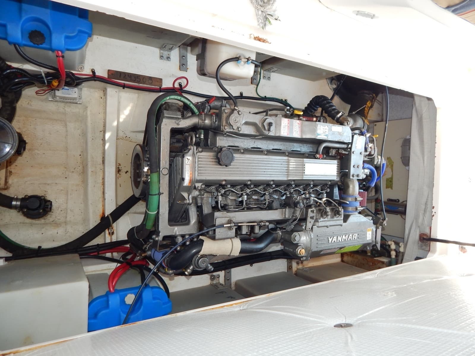 2004 Legacy Yachts 28 Express - Photo 15