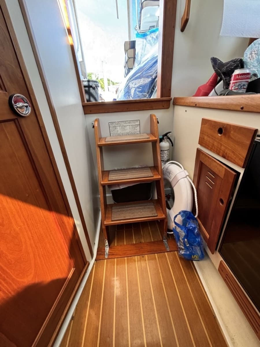 2004 Legacy Yachts 28 Express - Photo 12