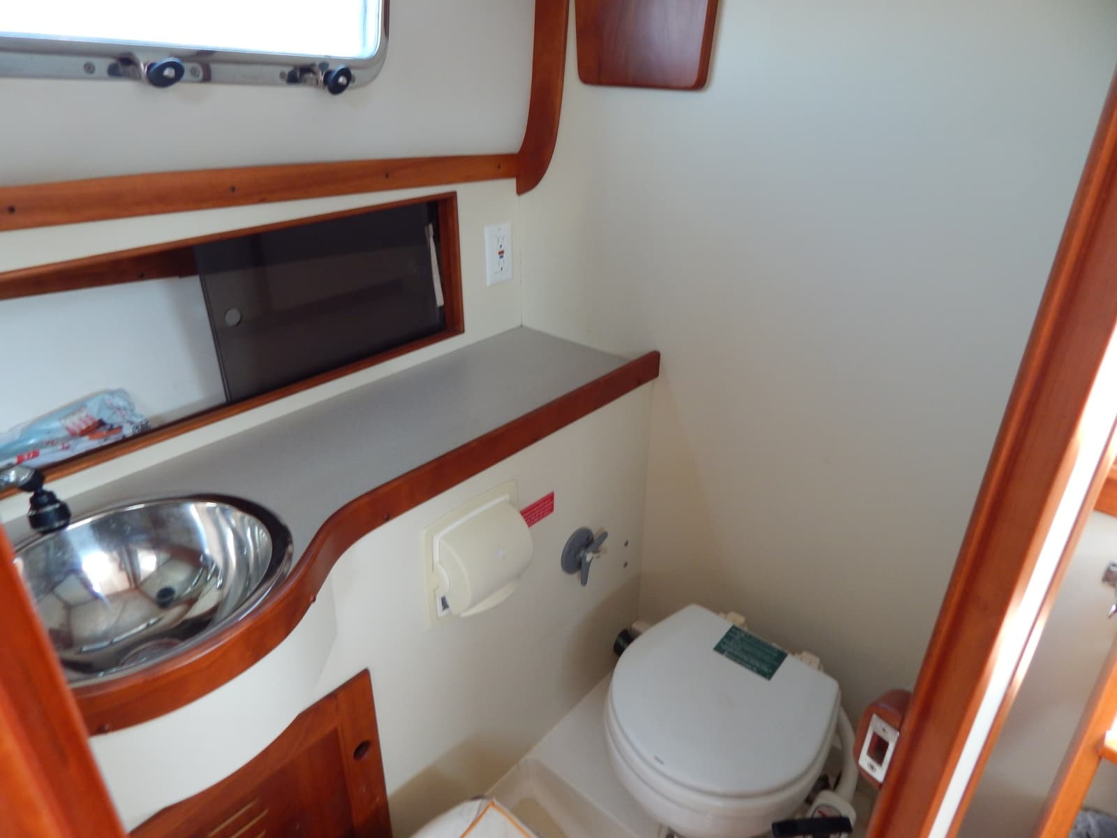 2004 Legacy Yachts 28 Express - Photo 10