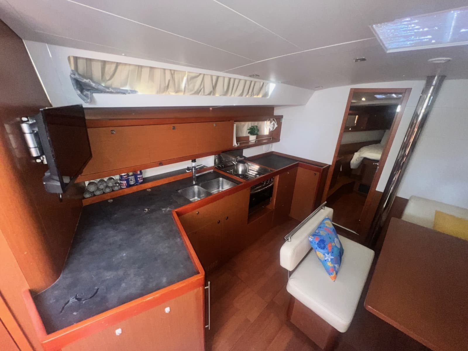 2016 Beneteau Oceanis 45 - Photo 23