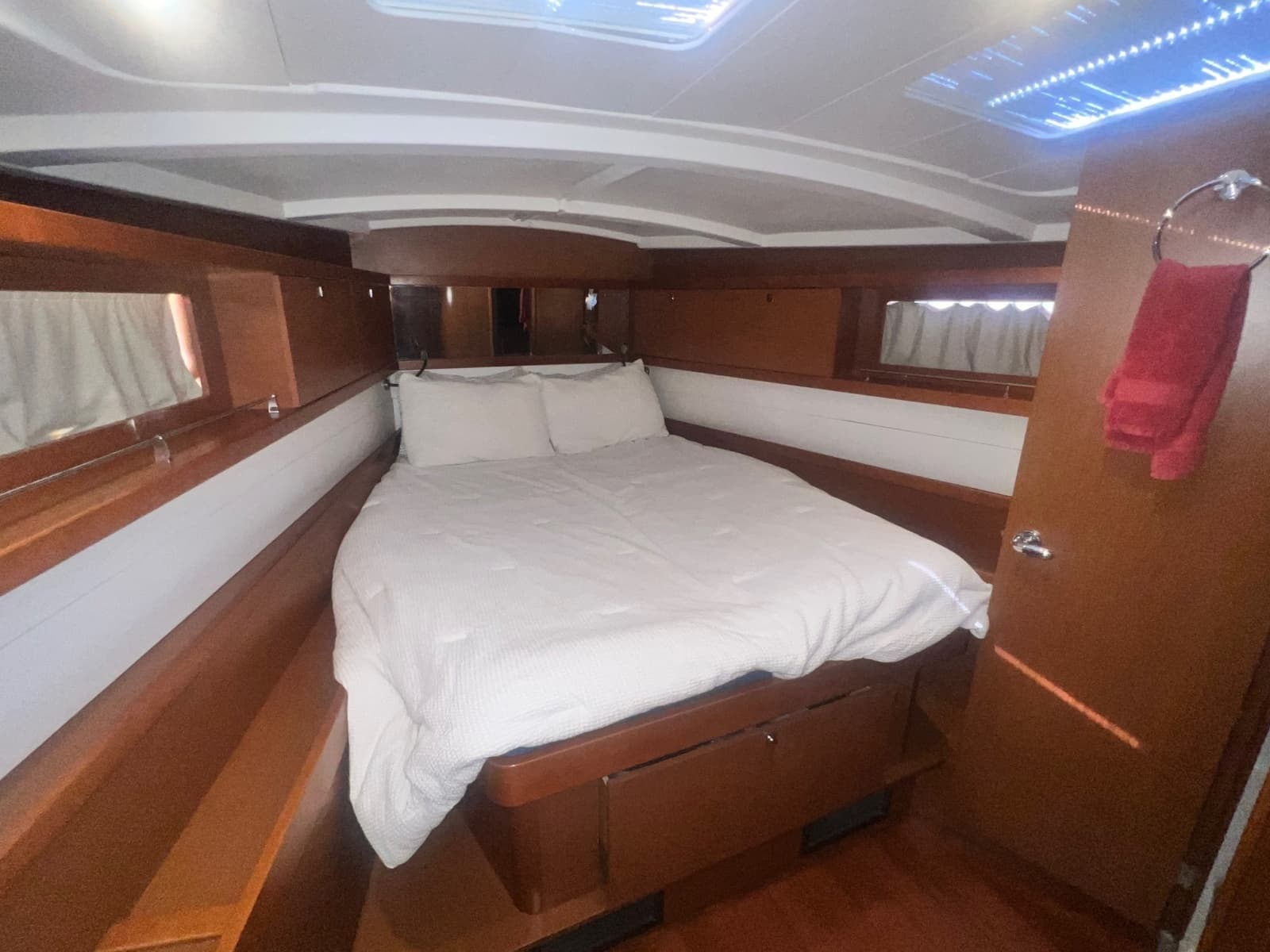 2016 Beneteau Oceanis 45 - Photo 35