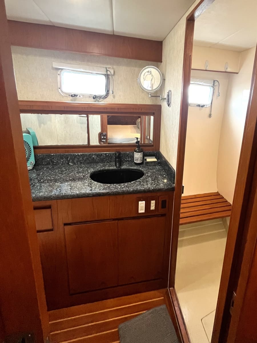 2002 Grand Alaskan 53 RPH - Photo 29