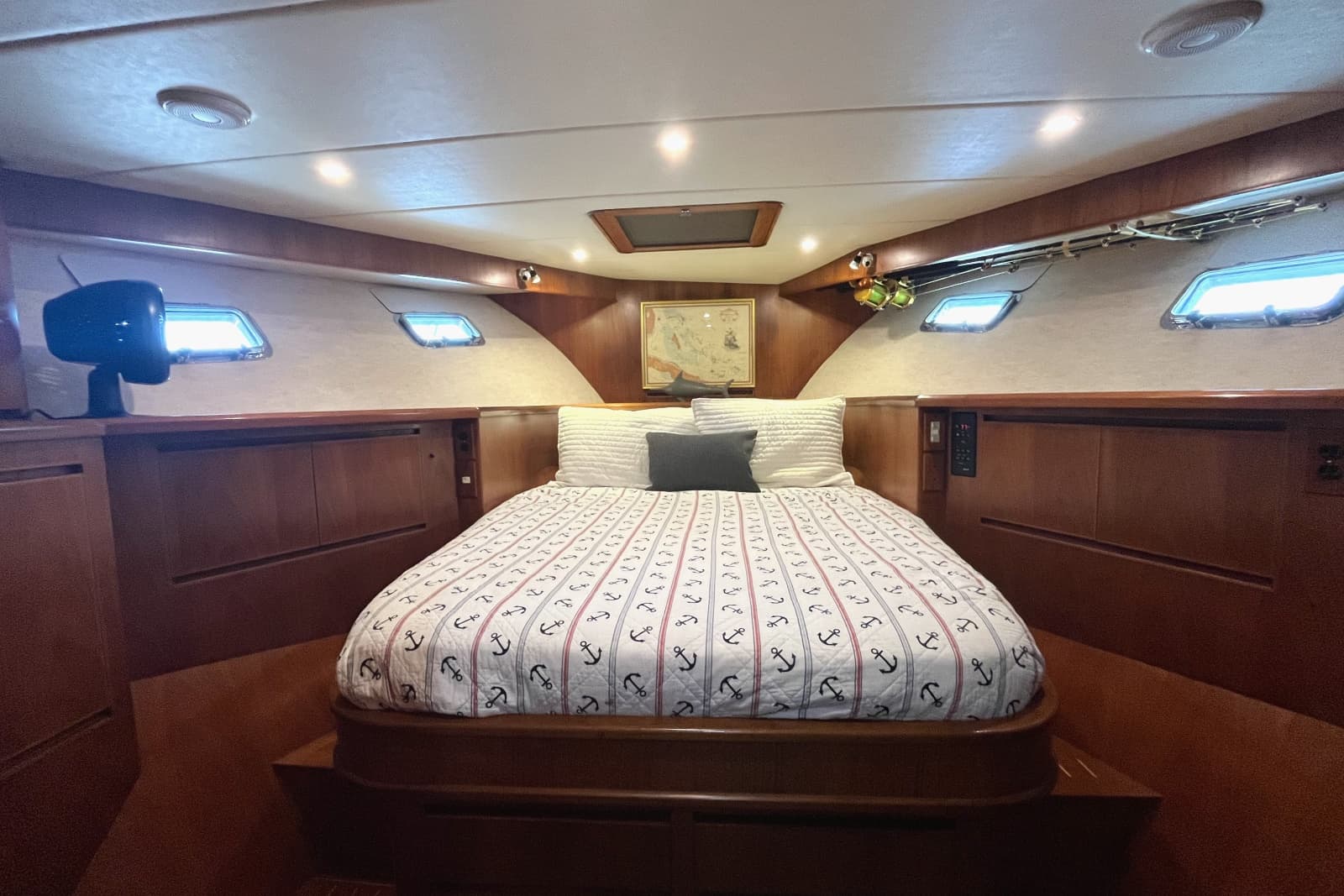 2002 Grand Alaskan 53 RPH - Photo 32