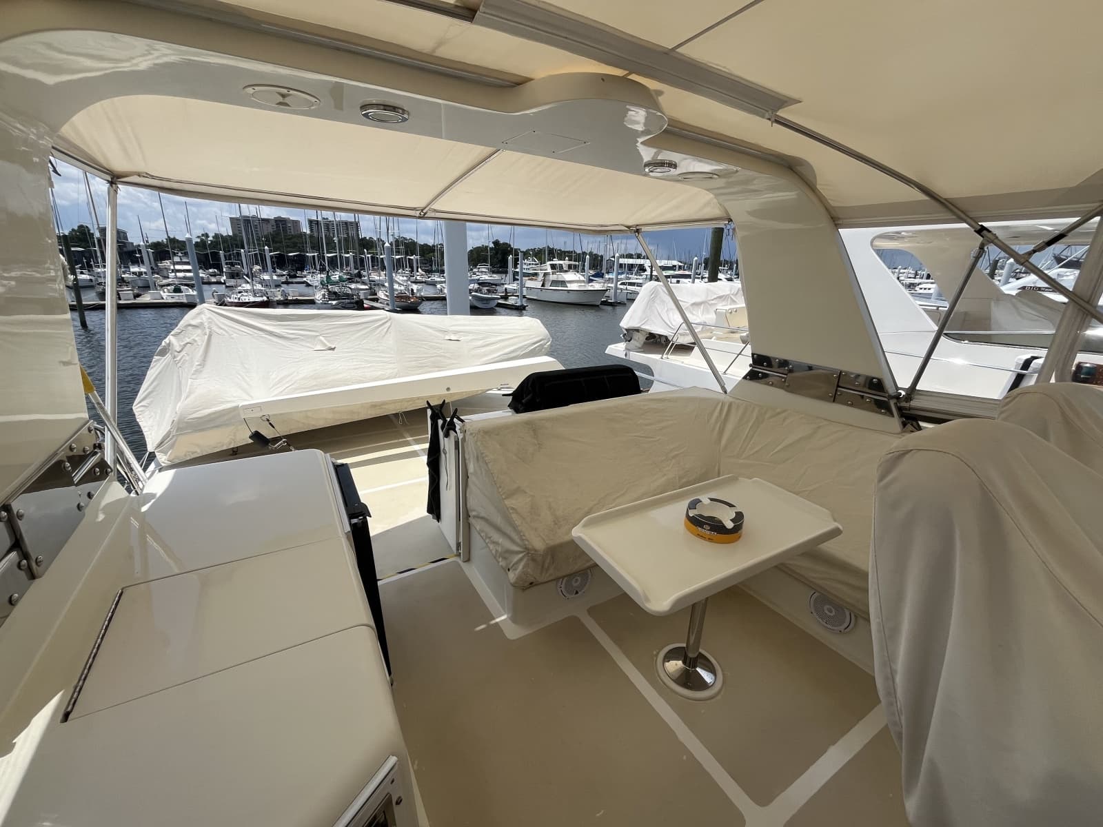 2002 Grand Alaskan 53 RPH - Photo 46