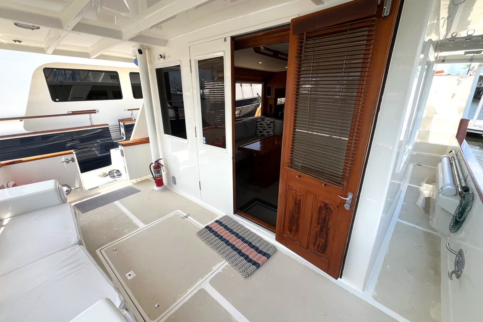 2002 Grand Alaskan 53 RPH - Photo 66