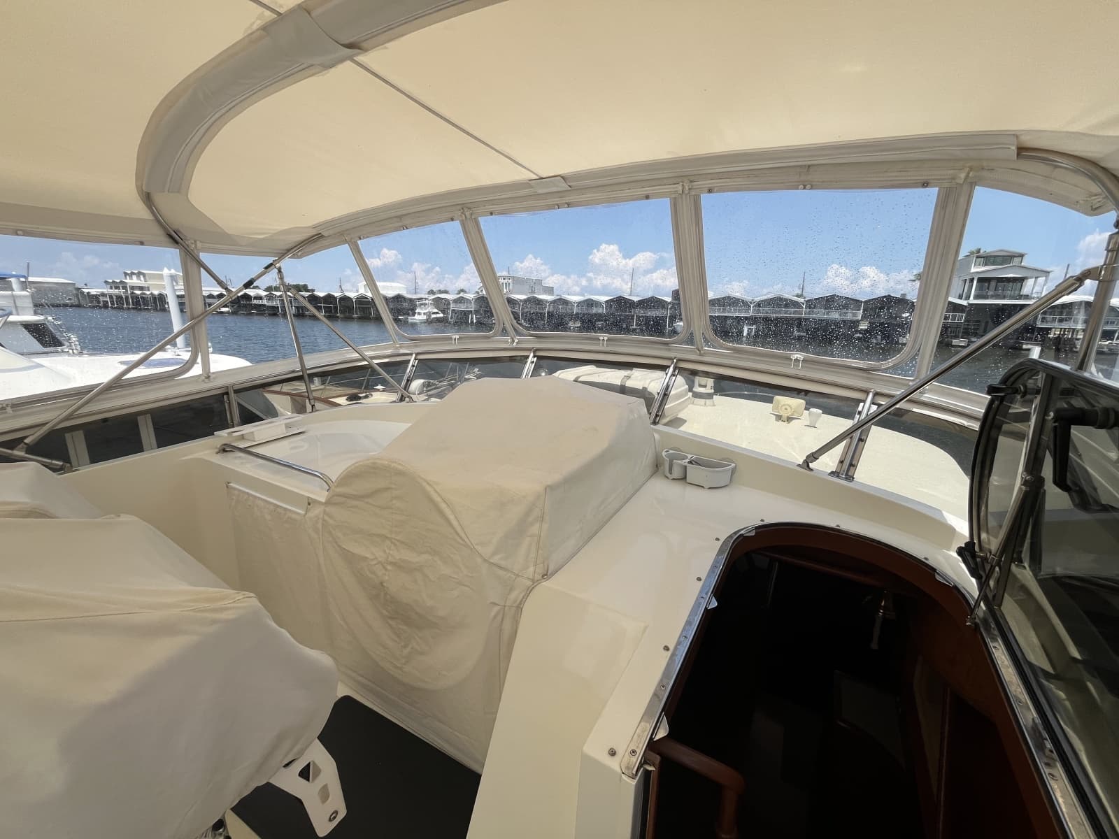 2002 Grand Alaskan 53 RPH - Photo 40