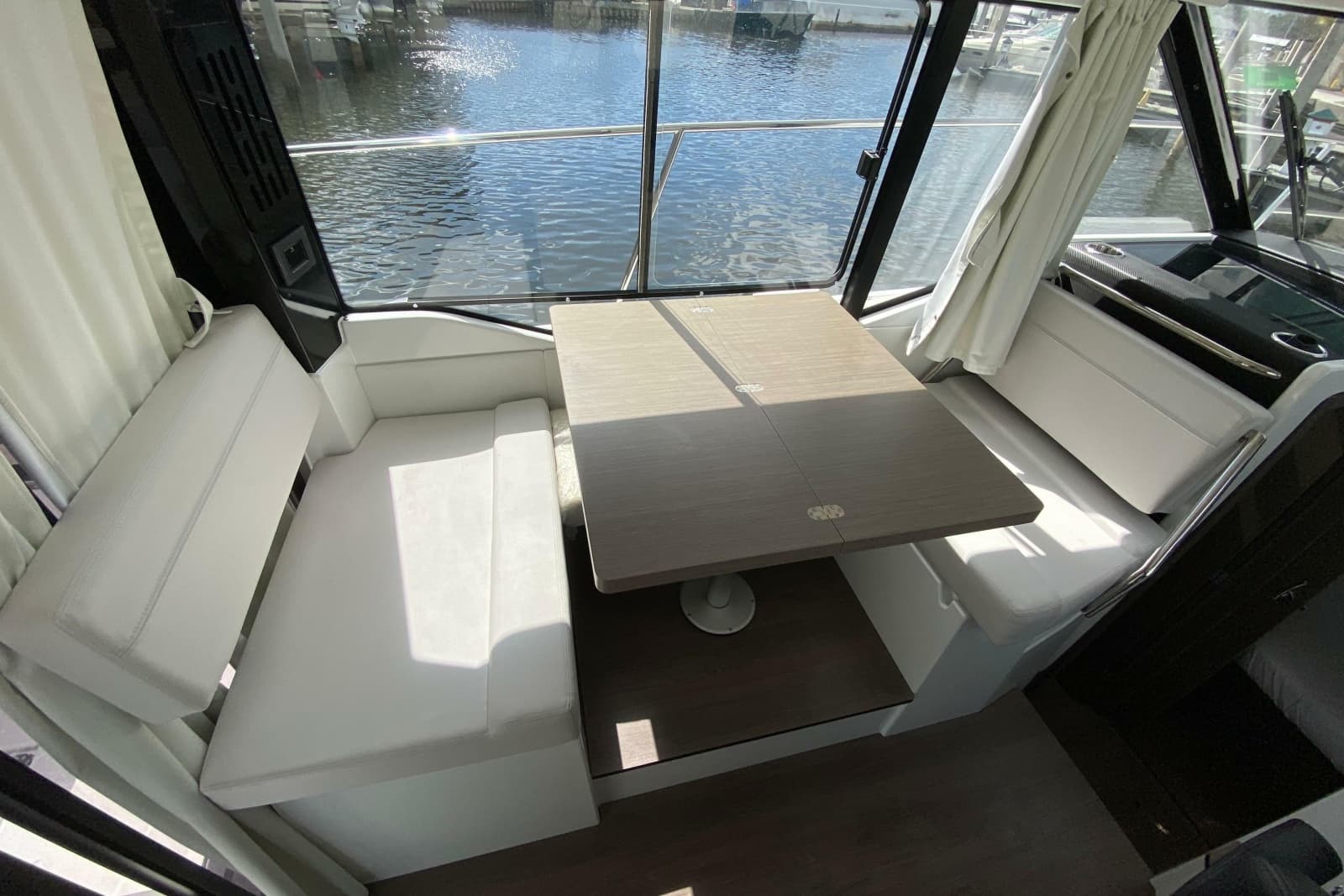 2026 Jeanneau NC 895 Series 2 - Photo 9