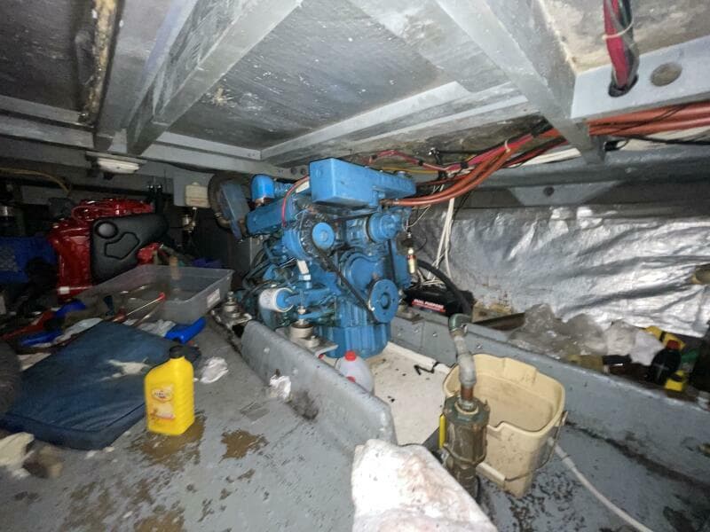 1982 Californian 34 LRC - Photo 38