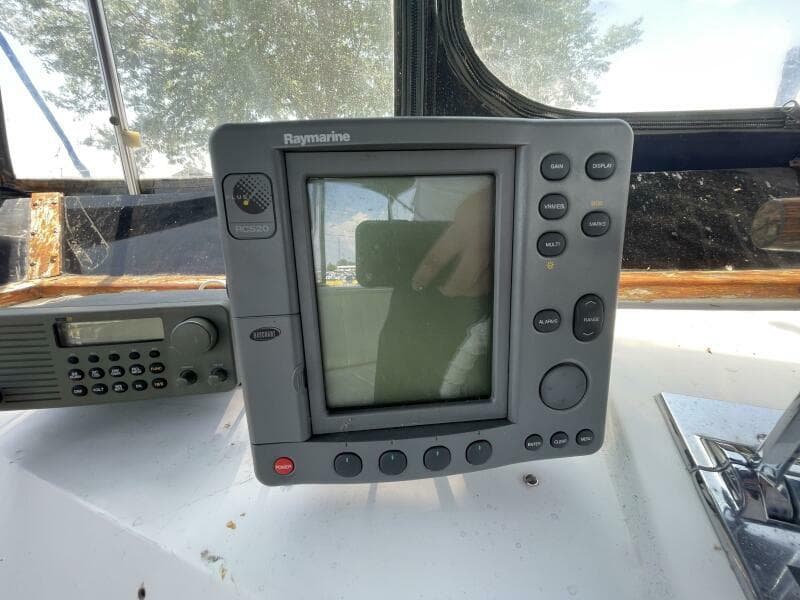 1982 Californian 34 LRC - Photo 13