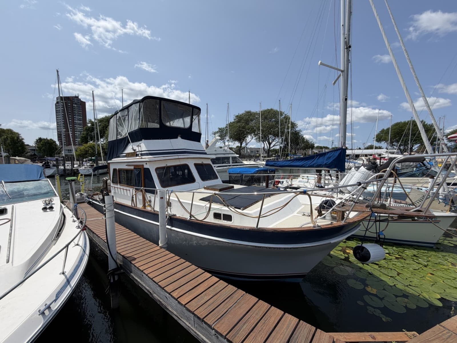1982 Californian 34 LRC - Photo 1