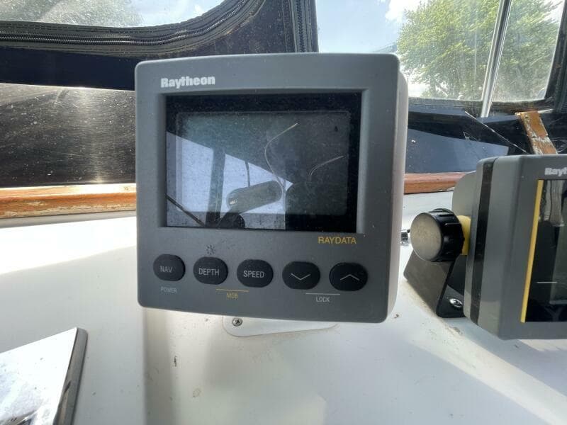 1982 Californian 34 LRC - Photo 12