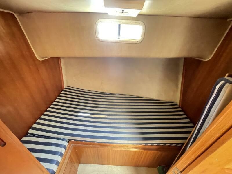 1982 Californian 34 LRC - Photo 32
