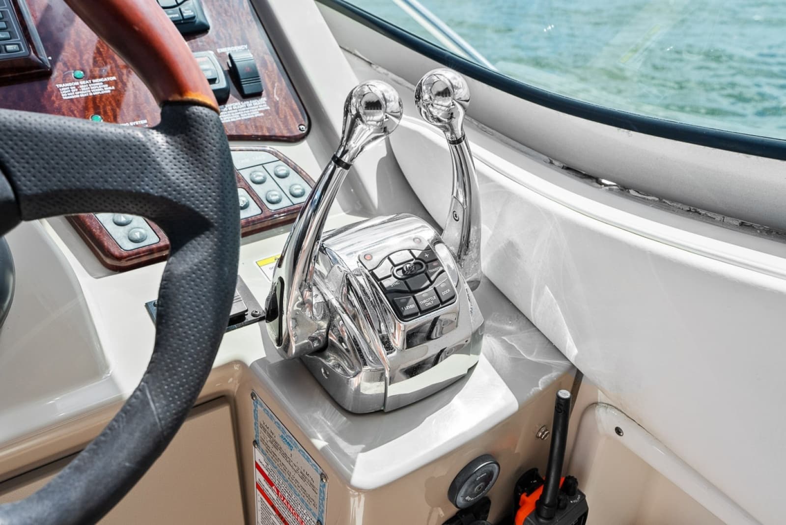 2009 Sea Ray 310 Sundancer - Photo 47