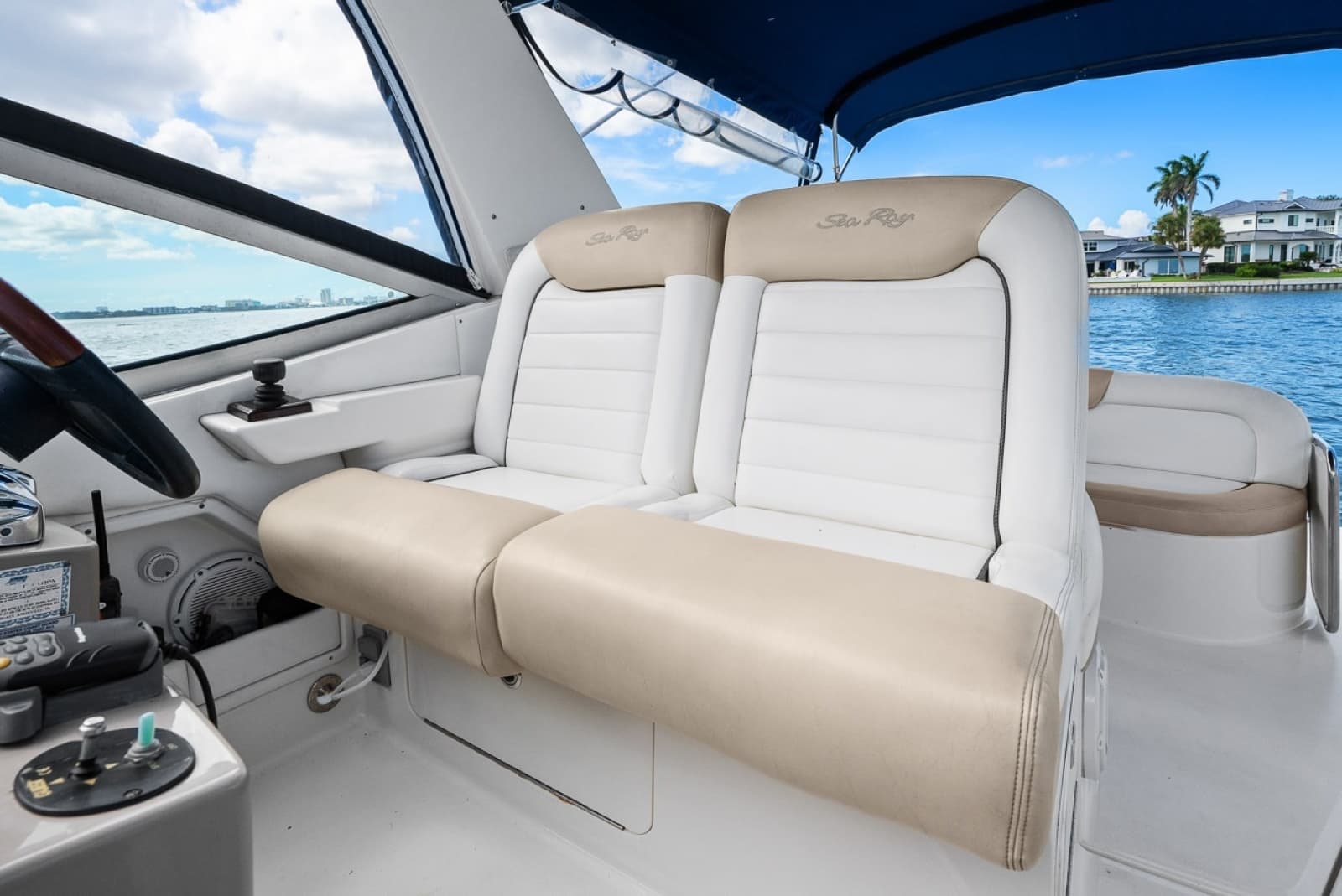 2009 Sea Ray 310 Sundancer - Photo 48