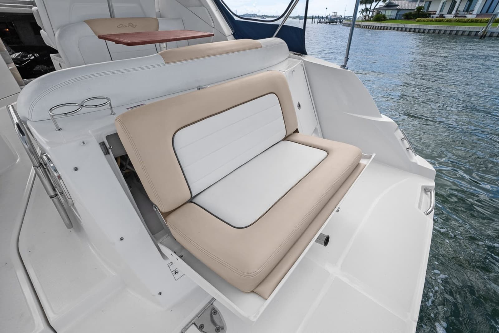 2009 Sea Ray 310 Sundancer - Photo 12