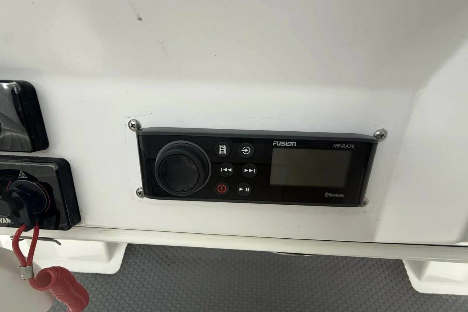 2012 Southport Center Console - Photo 20