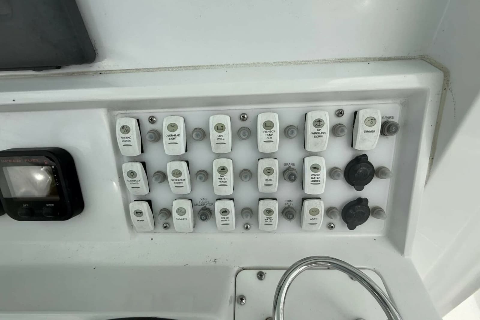 2012 Southport Center Console - Photo 21