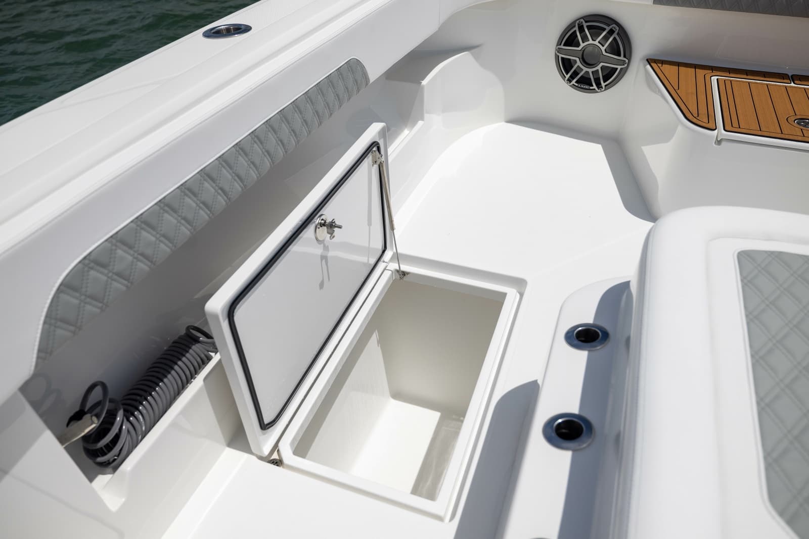 2026 Front Runner Catamaran - Photo 21
