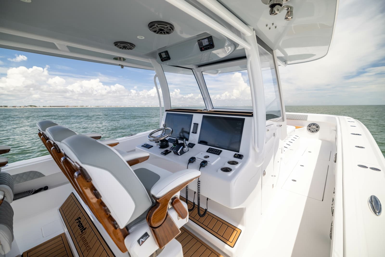 2026 Front Runner Catamaran - Photo 37