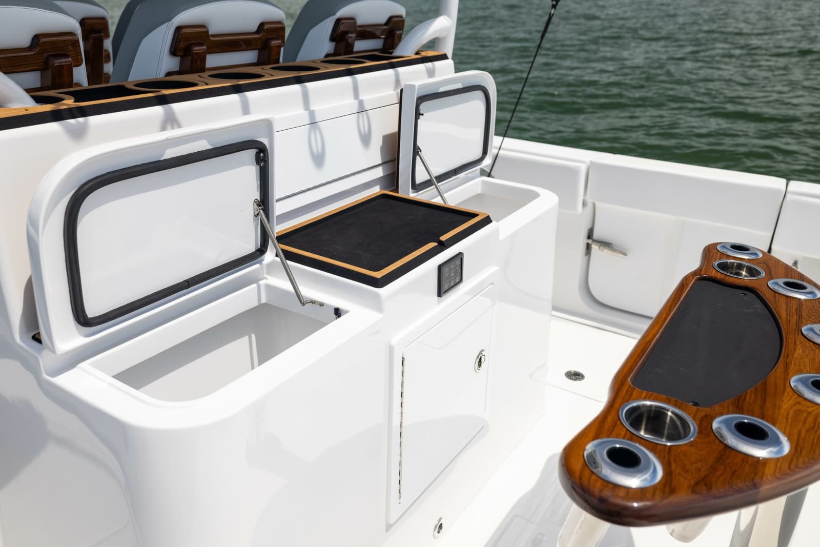 2026 Front Runner Catamaran - Photo 45