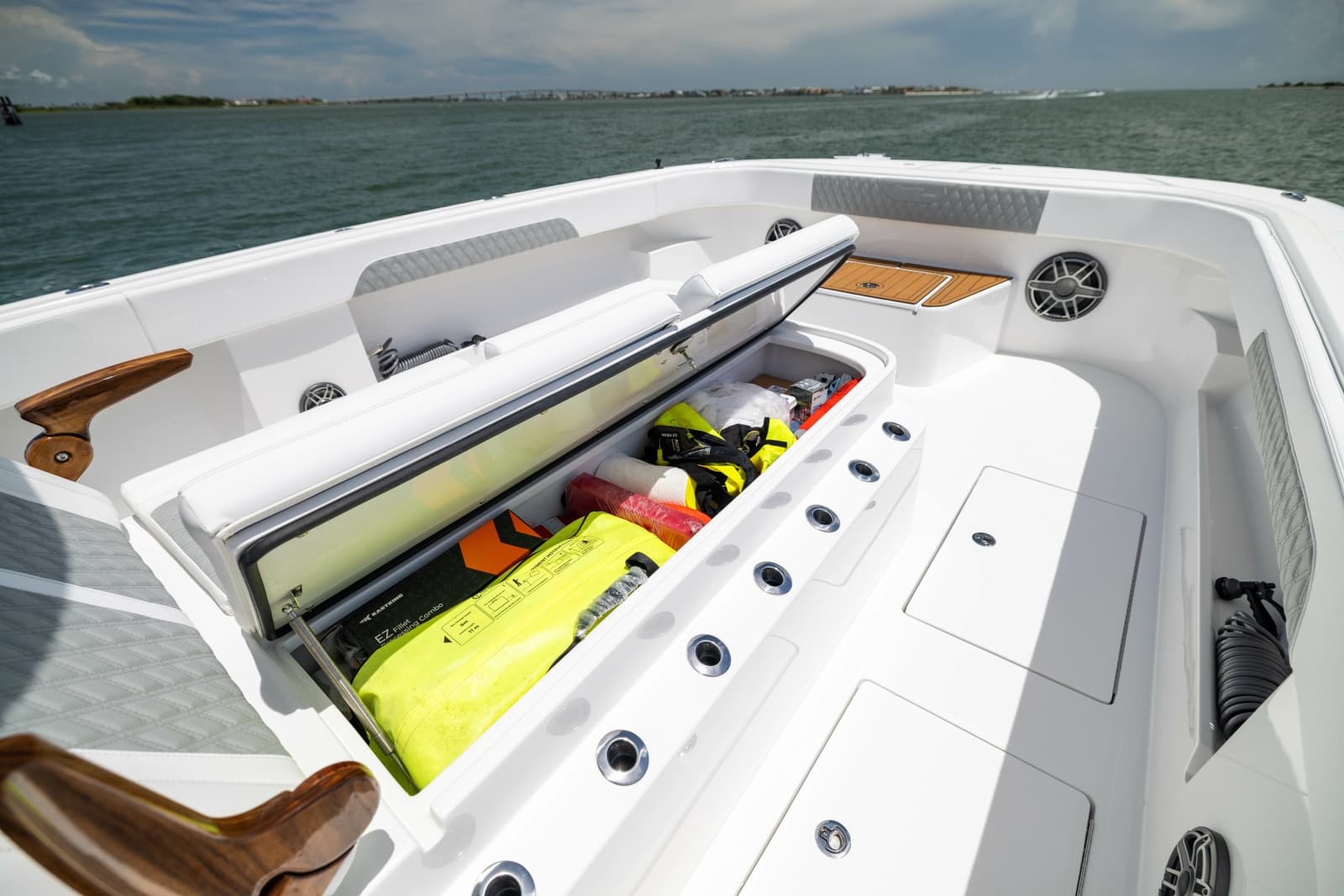 2026 Front Runner Catamaran - Photo 17