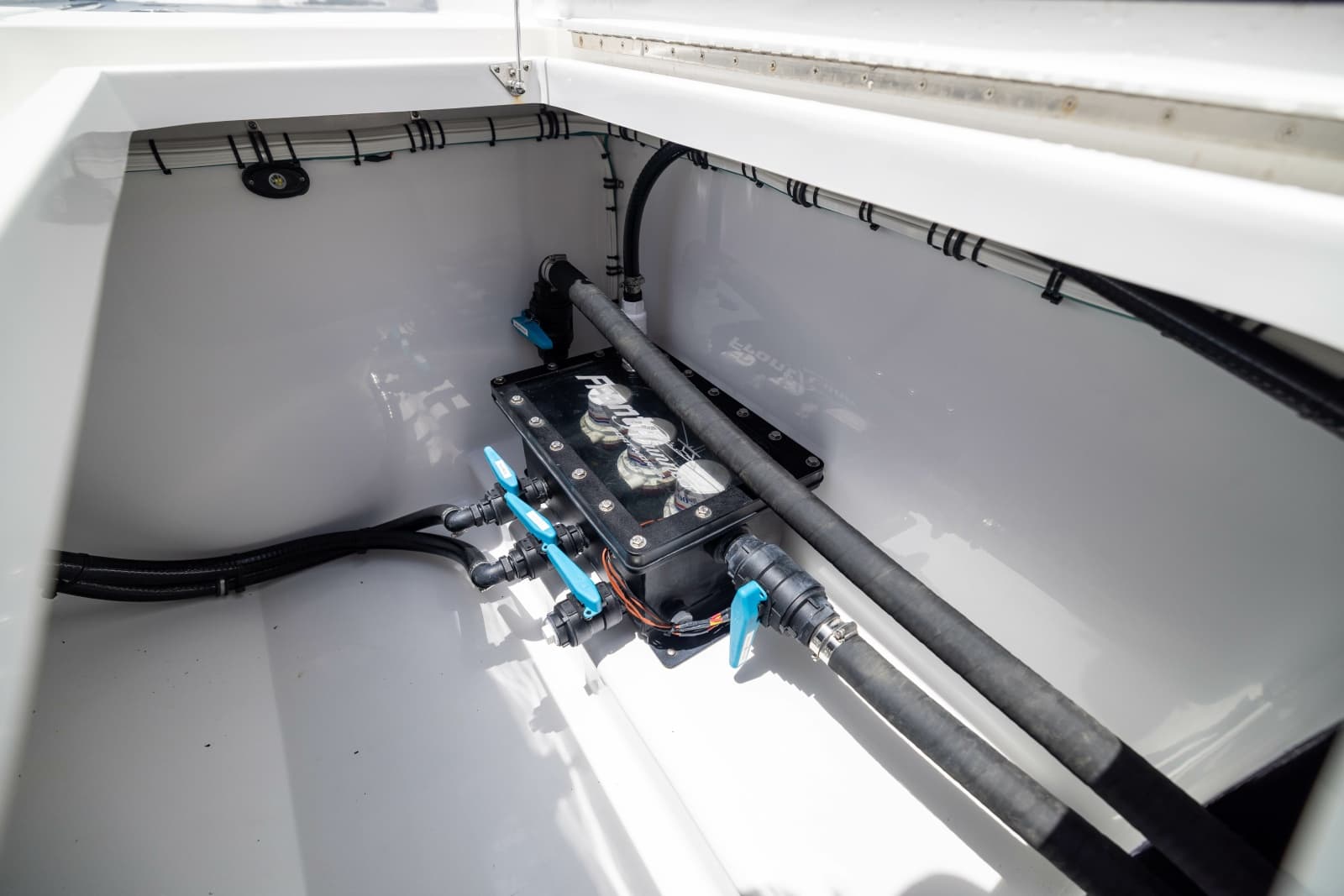 2026 Front Runner Catamaran - Photo 60