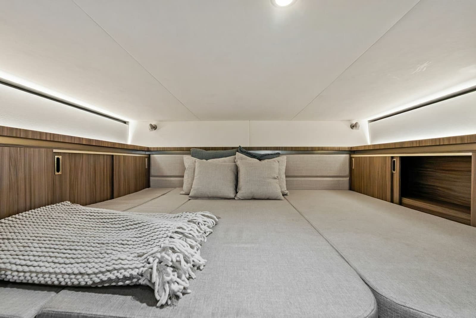 2022 Sea Ray Sundancer - Photo 44