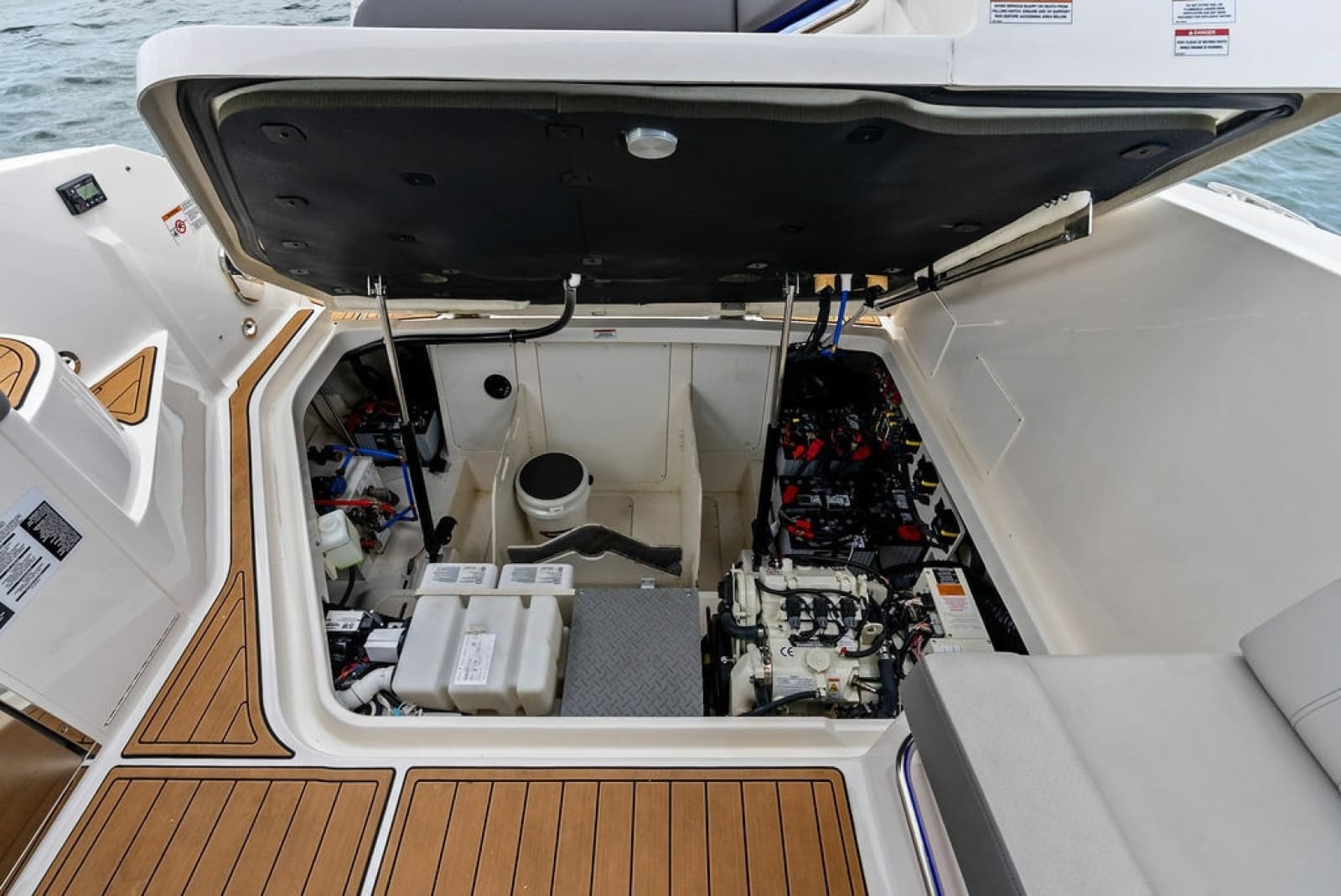 2022 Sea Ray Sundancer - Photo 35
