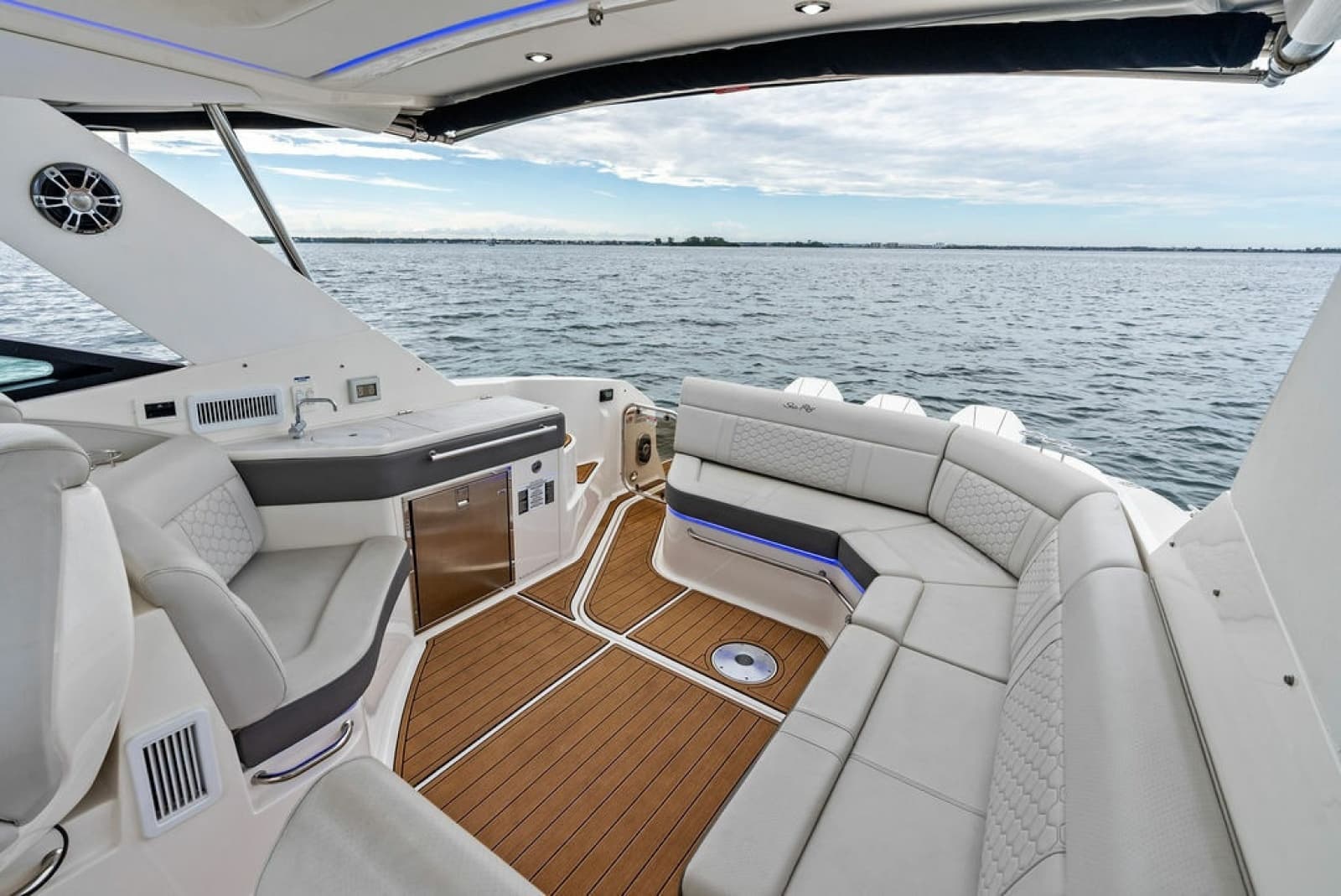2022 Sea Ray Sundancer - Photo 21