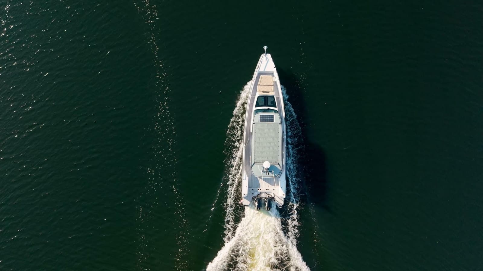 2023 Axopar 37 Suntop - Photo 45