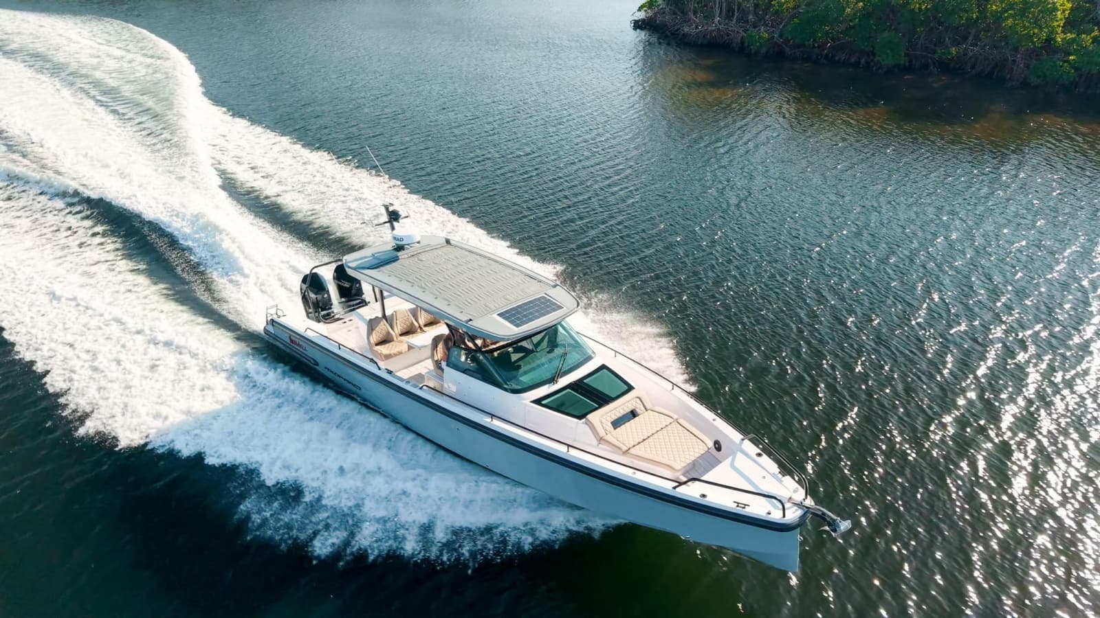2023 Axopar 37 Suntop - Photo 30
