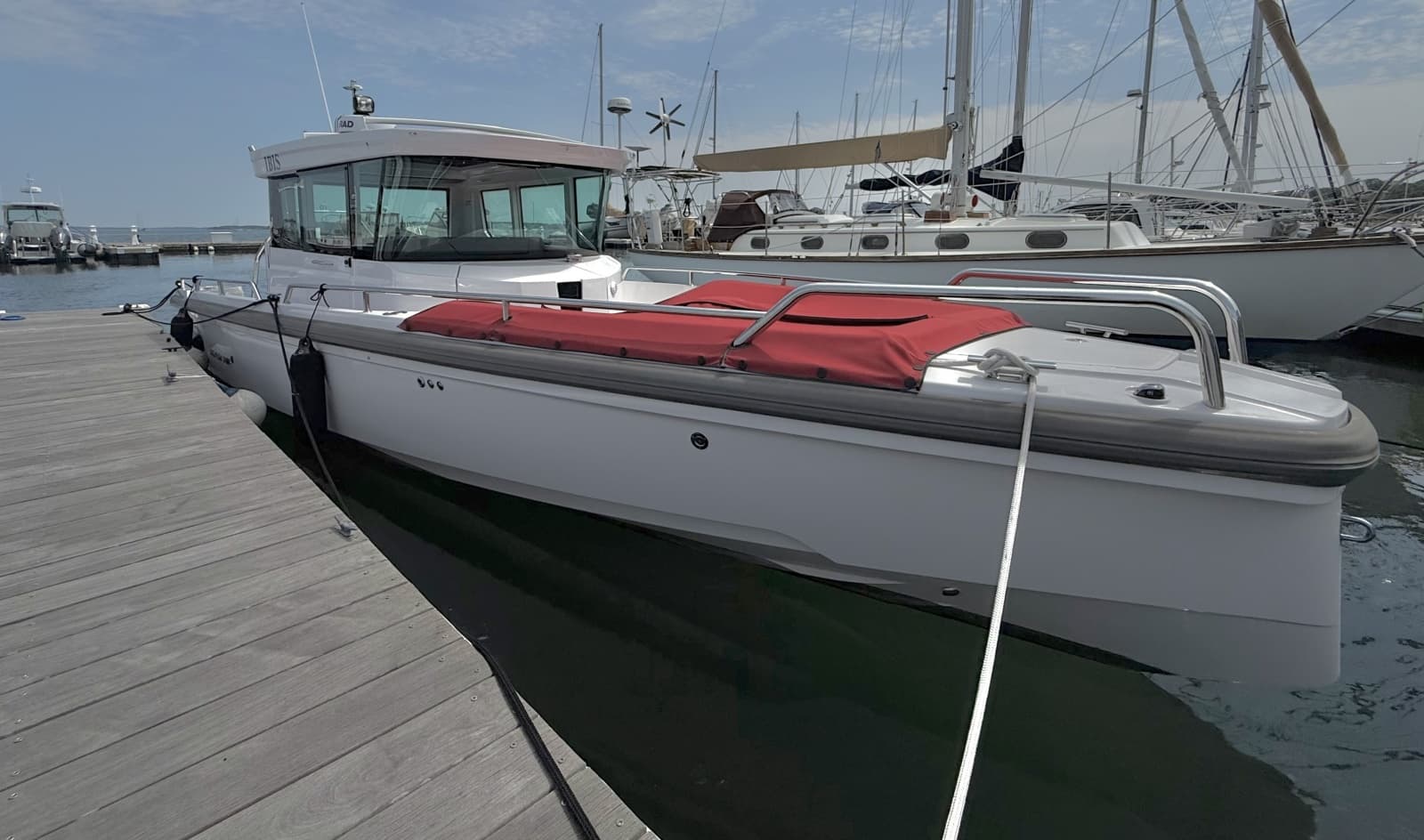2022 Axopar 28 Cabin - Photo 27