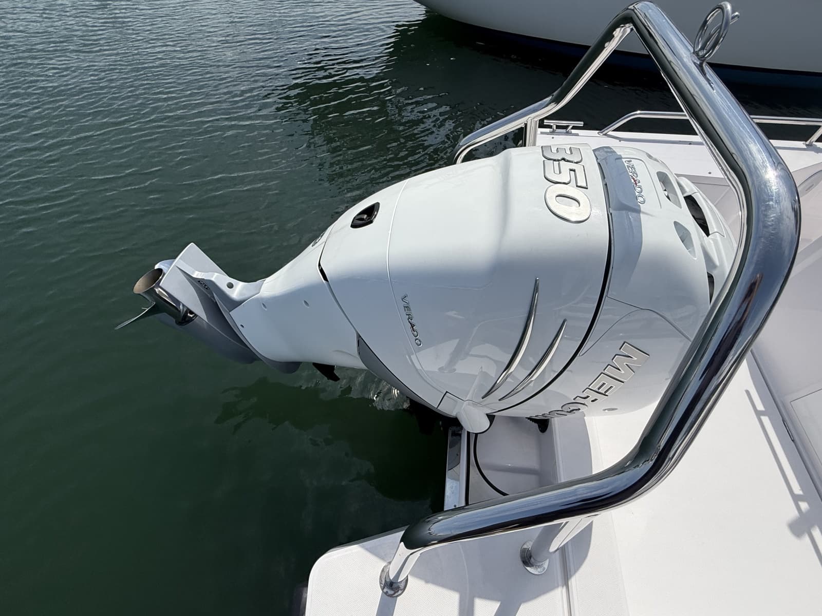 2022 Axopar 28 Cabin - Photo 6