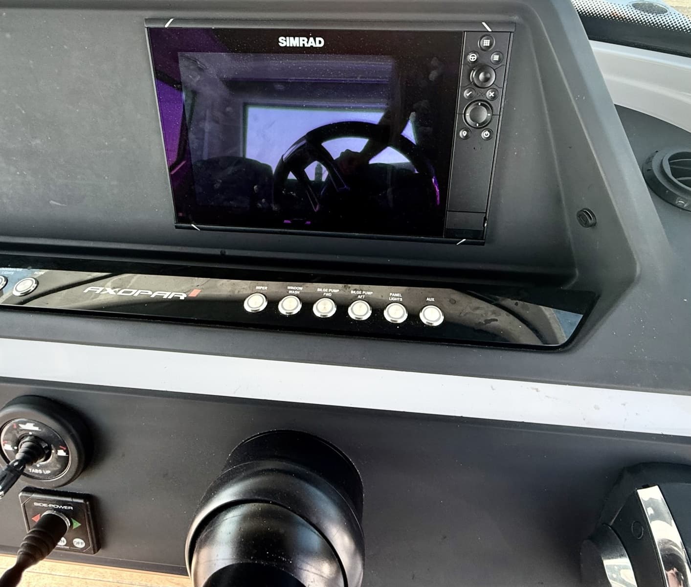 2022 Axopar 28 Cabin - Photo 30