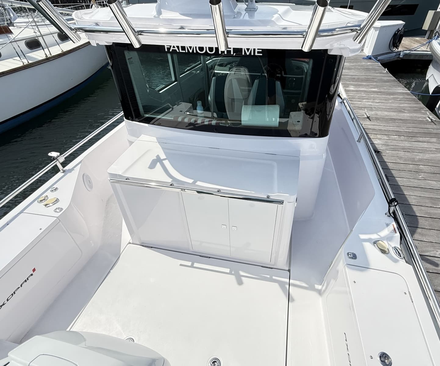 2022 Axopar 28 Cabin - Photo 8