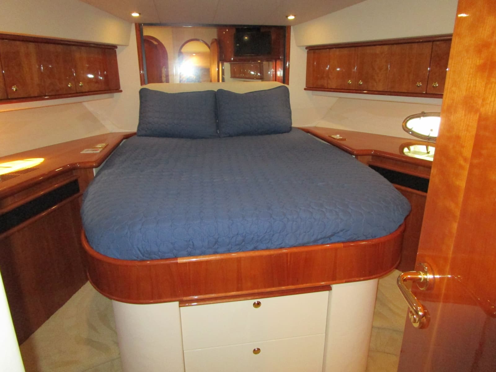 2003 Neptunus Flybridge Motor Yacht - Photo 29