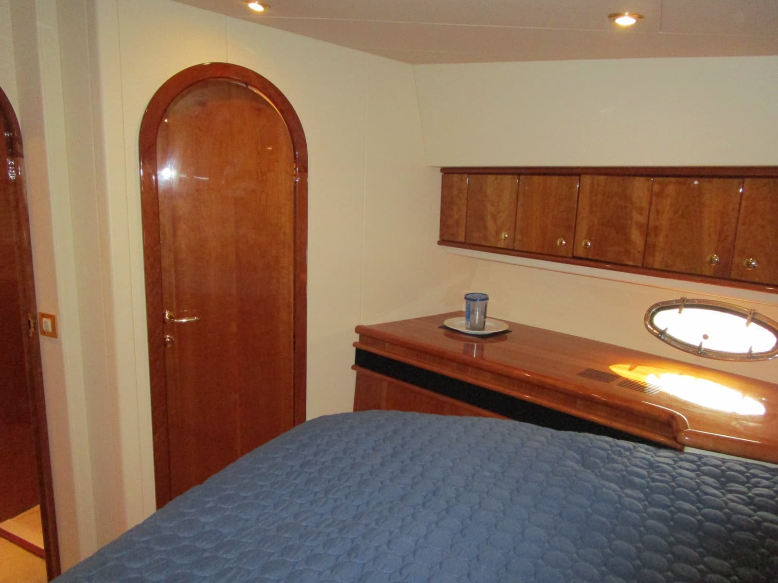 2003 Neptunus Flybridge Motor Yacht - Photo 31