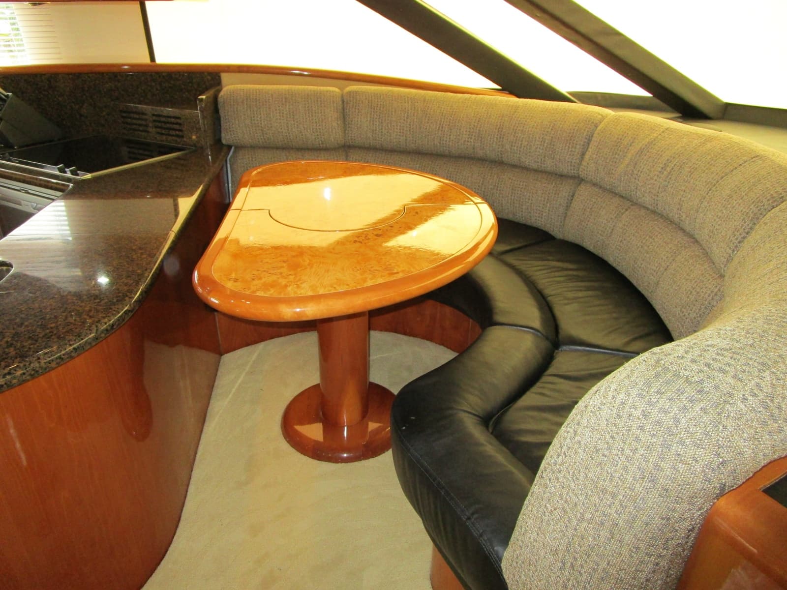 2003 Neptunus Flybridge Motor Yacht - Photo 10