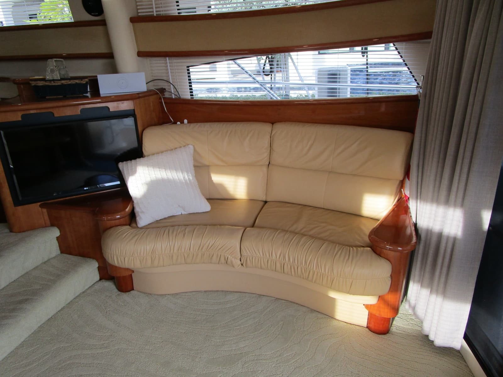 2003 Neptunus Flybridge Motor Yacht - Photo 3