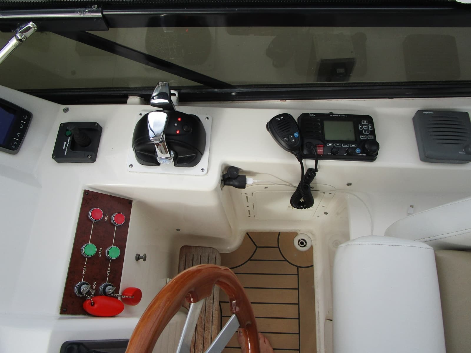 2003 Neptunus Flybridge Motor Yacht - Photo 53