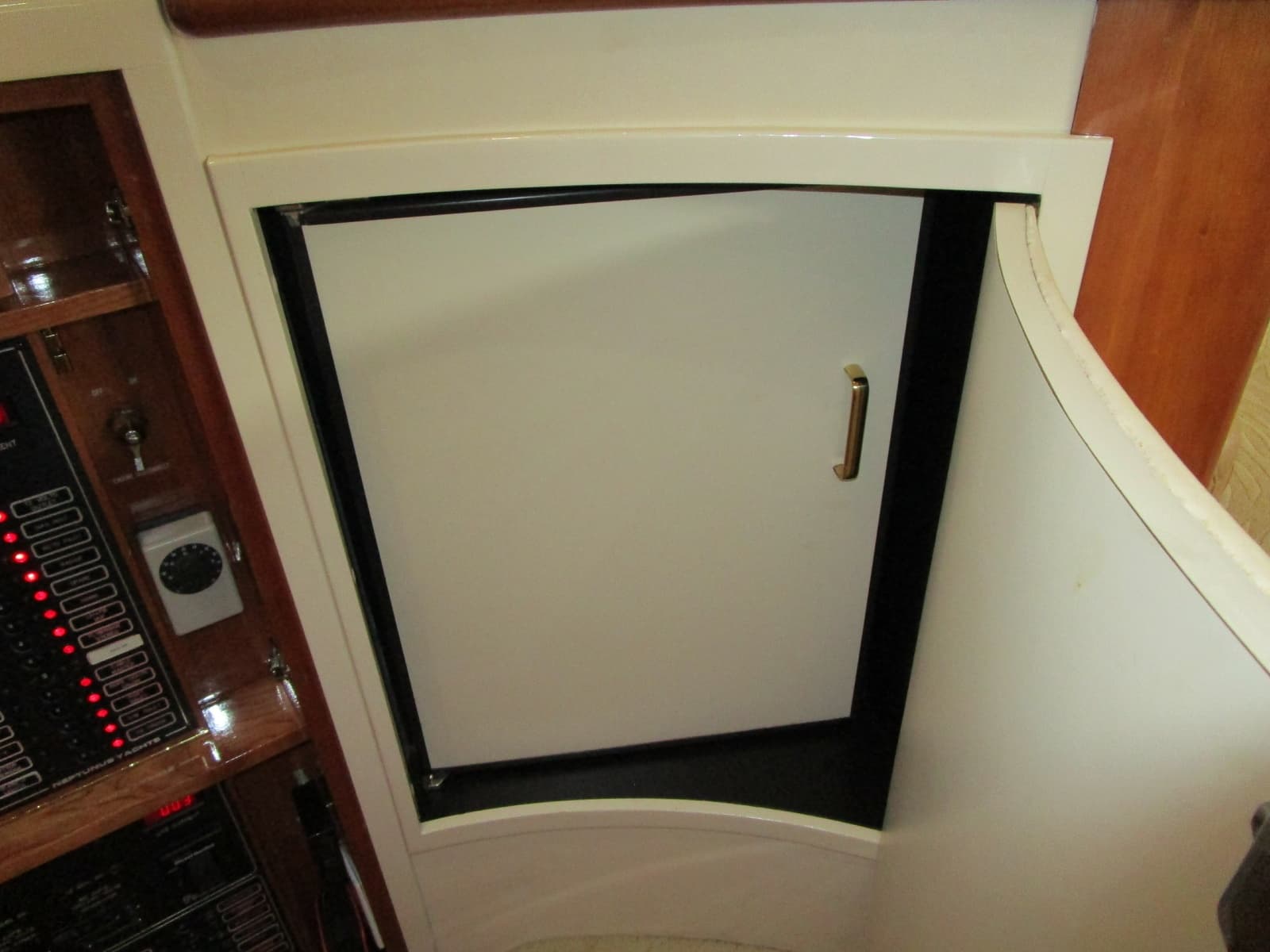 2003 Neptunus Flybridge Motor Yacht - Photo 15