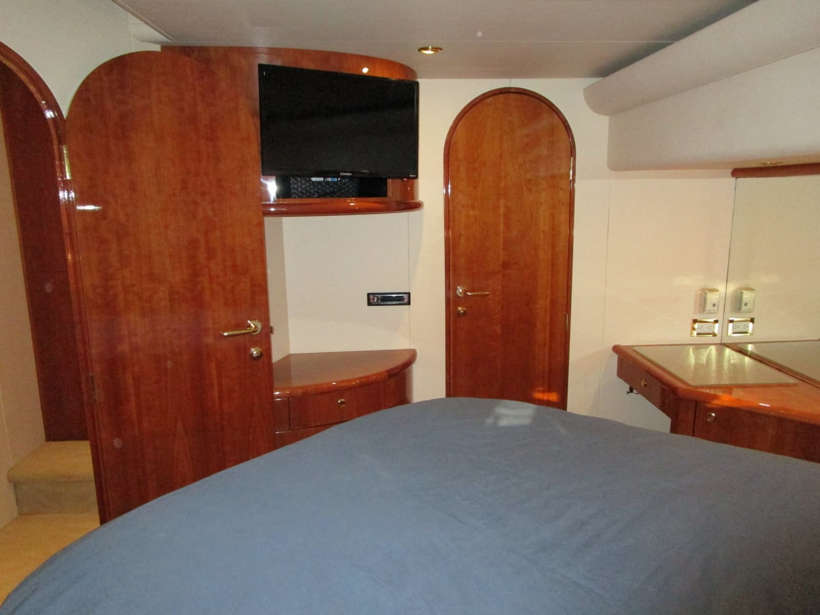 2003 Neptunus Flybridge Motor Yacht - Photo 20