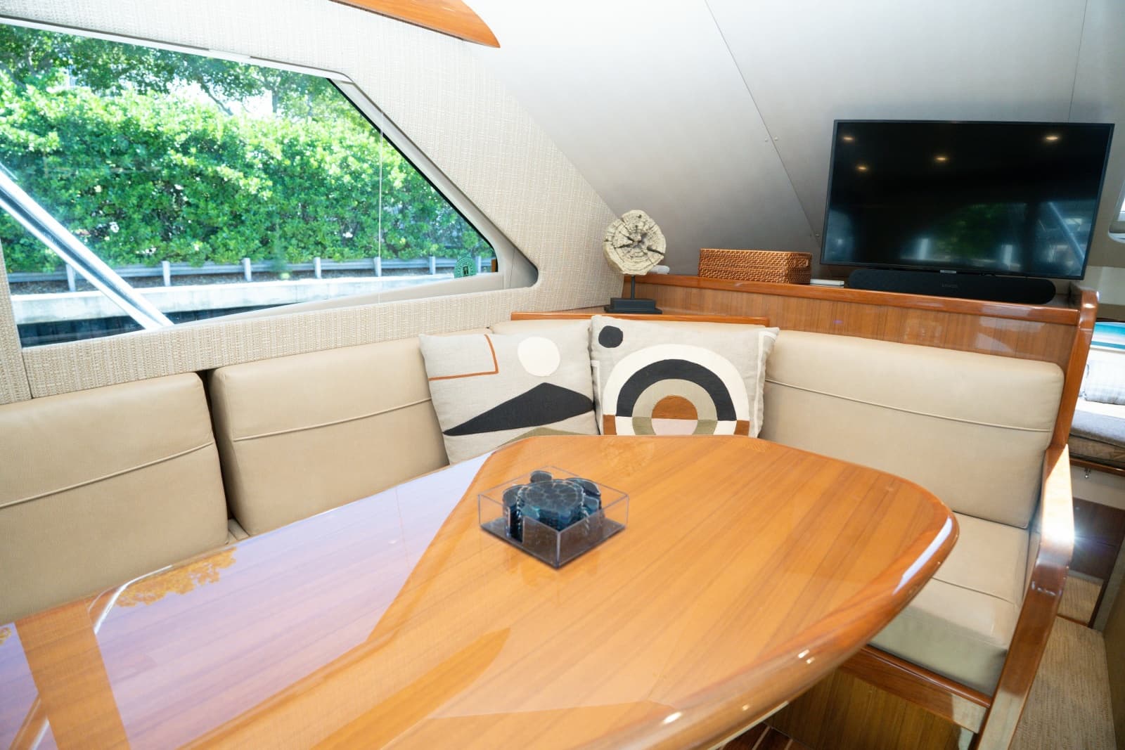 2015 Viking 42 Convertible - Photo 22