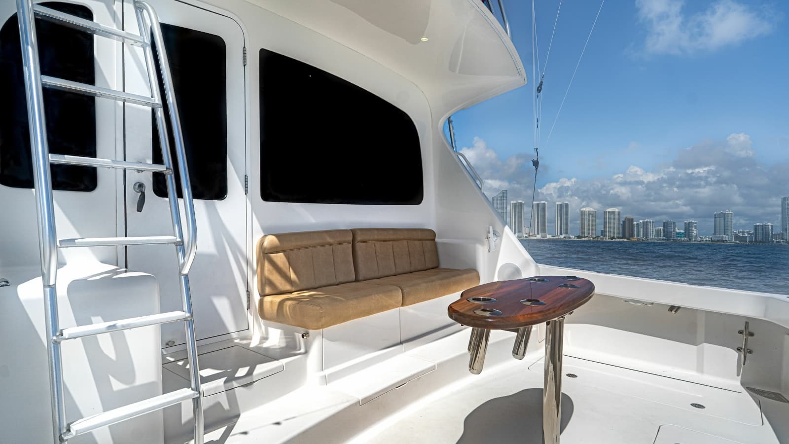 2015 Viking 42 Convertible - Photo 10