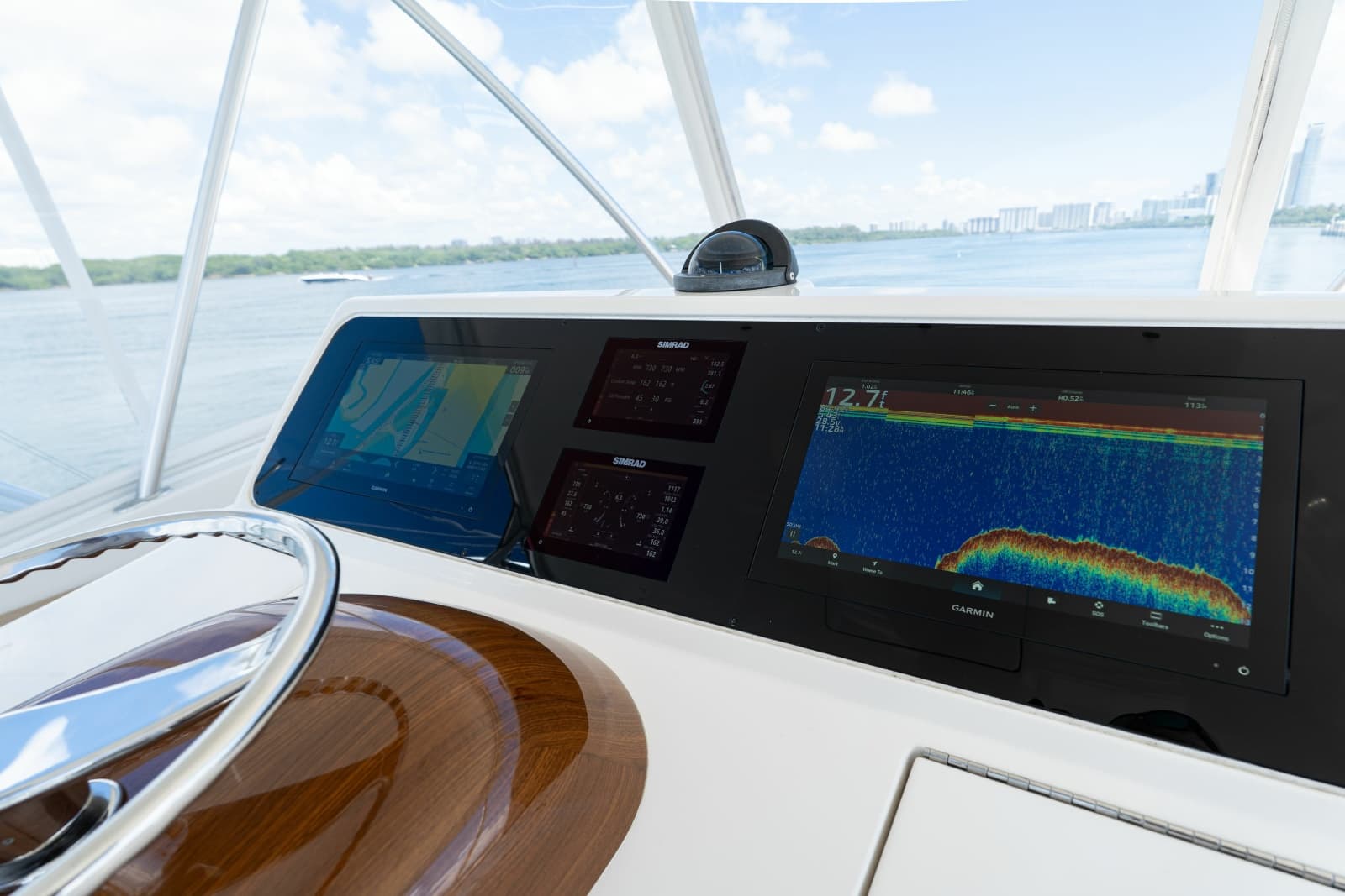 2015 Viking 42 Convertible - Photo 16