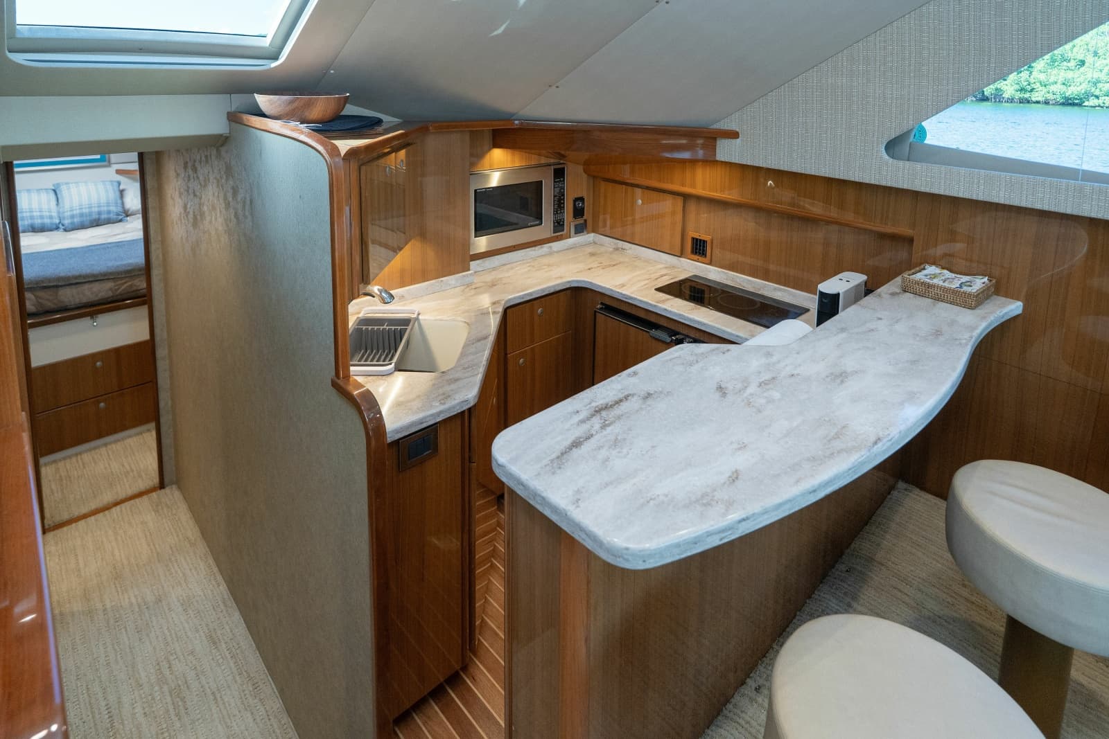 2015 Viking 42 Convertible - Photo 25