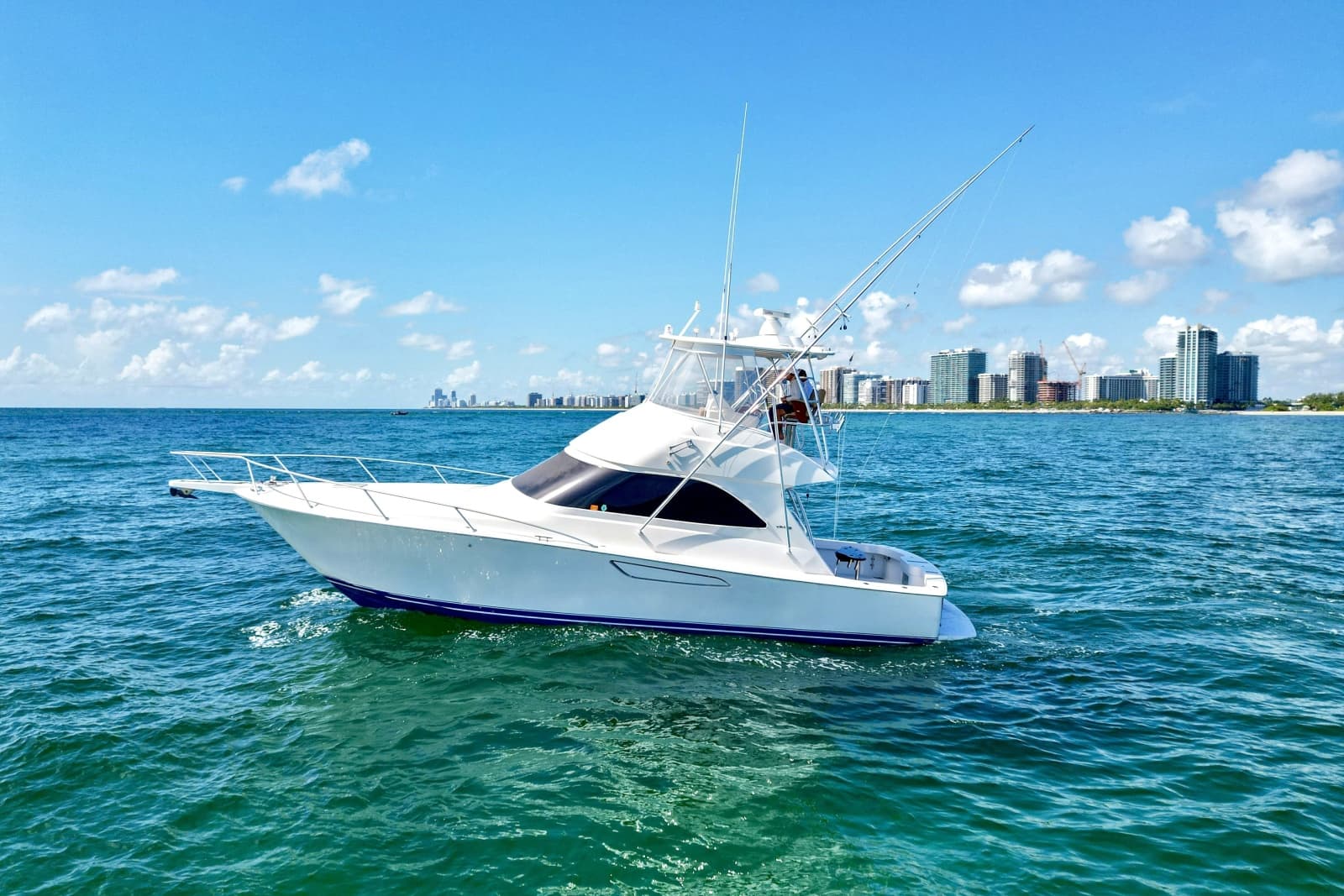 2015 Viking 42 Convertible - Photo 4