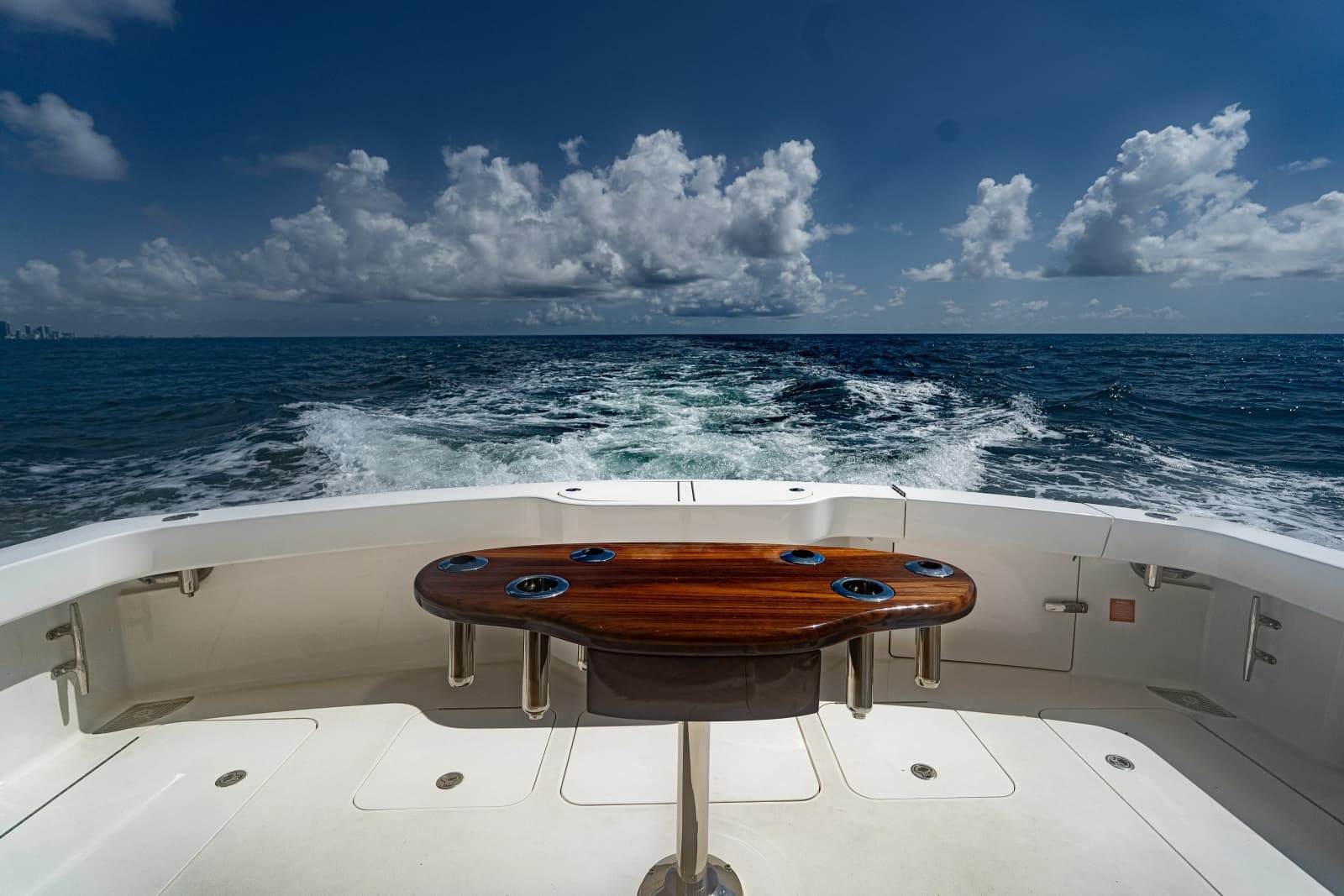 2015 Viking 42 Convertible - Photo 11