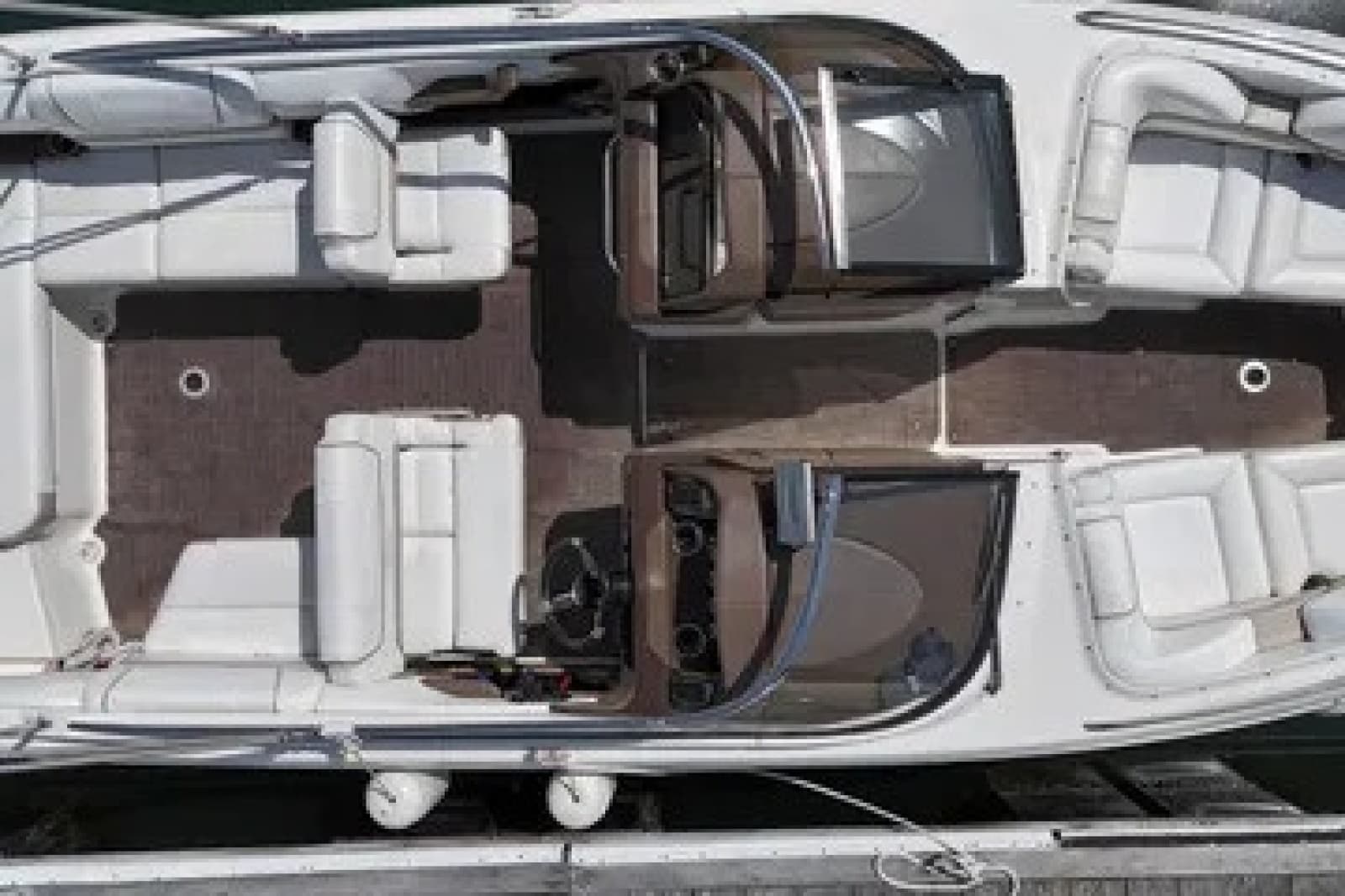 2014 Formula 270 Bowrider - Photo 9